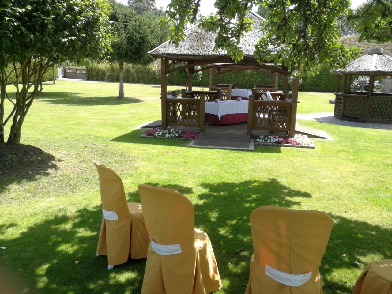Hostal La Casilla Guitiriz Exteriör bild